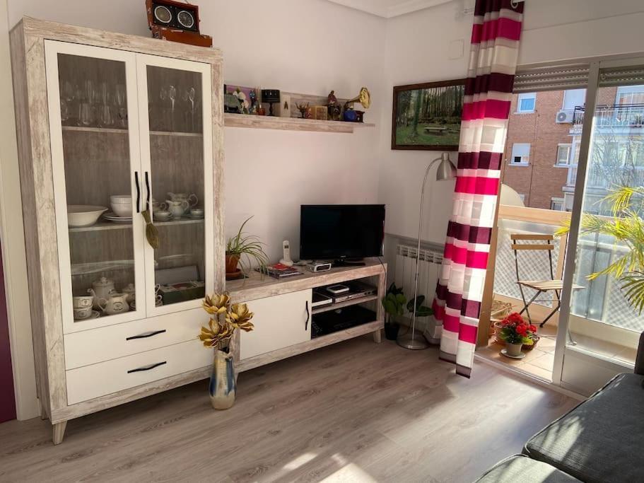 Apartamento Ciudad Lineal Reciente Reforma Lägenhet Madrid Exteriör bild